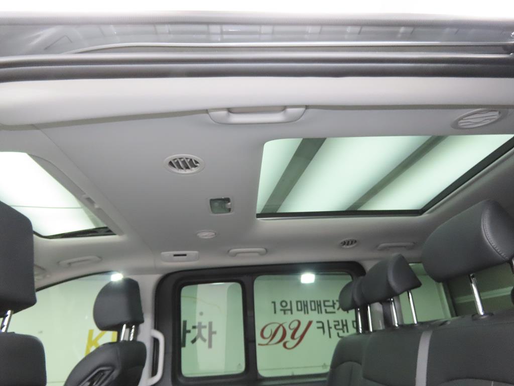 HYUNDAI Staria 2025 Gris - Importación desde Corea - HF Imports Iquique - Foto 15