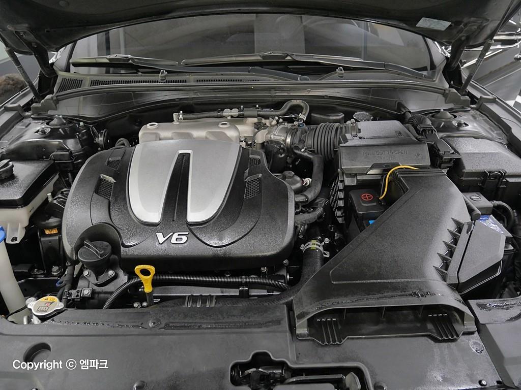 HYUNDAI Grandeur - Vista 5