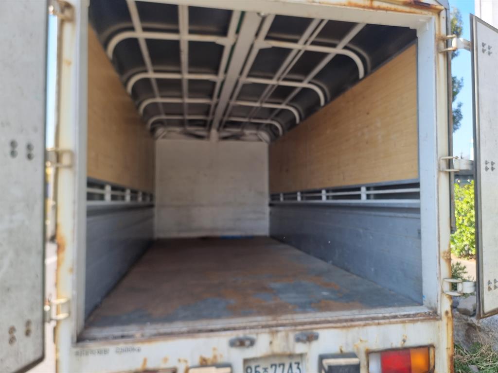 medium and large cargo truck 2014 Blanco - Importación desde Corea - HF Imports Iquique - Foto 15