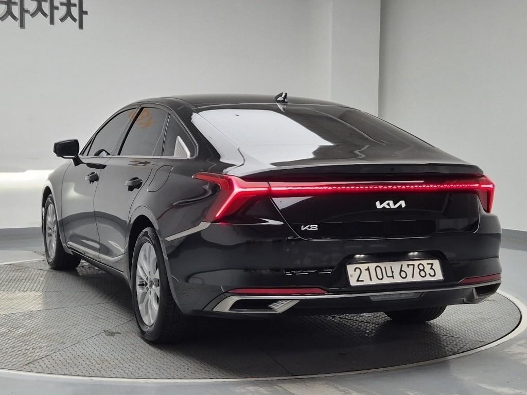 KIA K8 - Vista 3