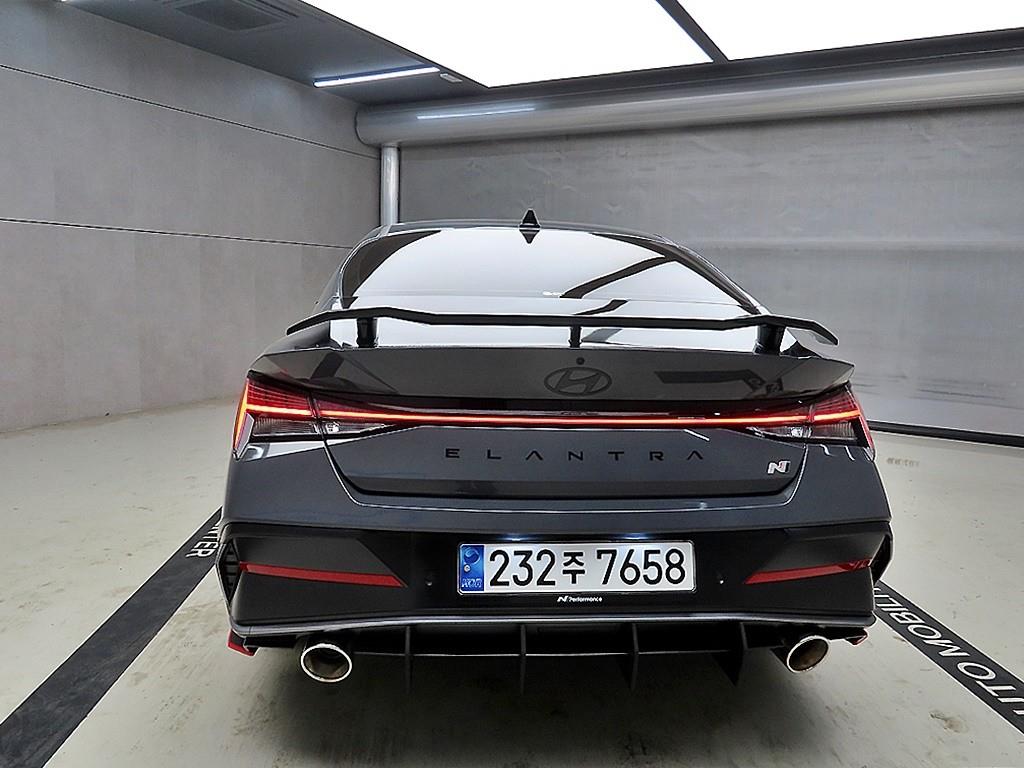 HYUNDAI Avante - Vista 3