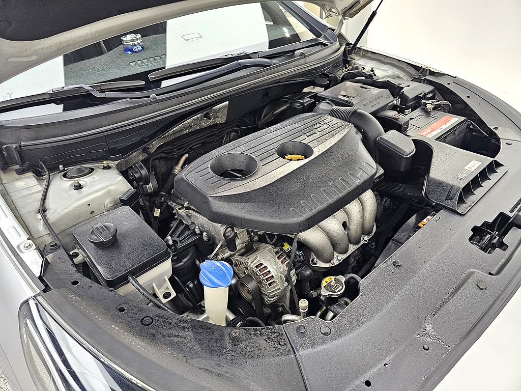 HYUNDAI Sonata - Vista 6