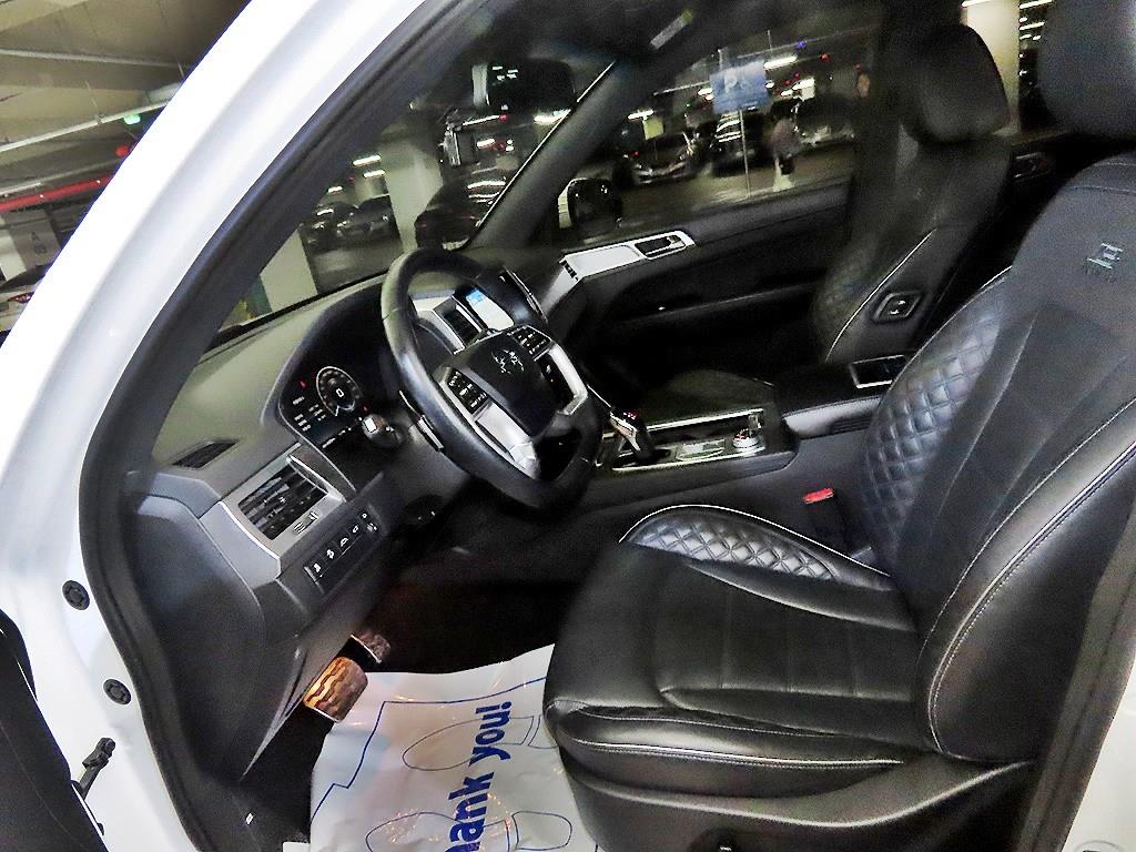 Ssangyong Rexton - Vista 6