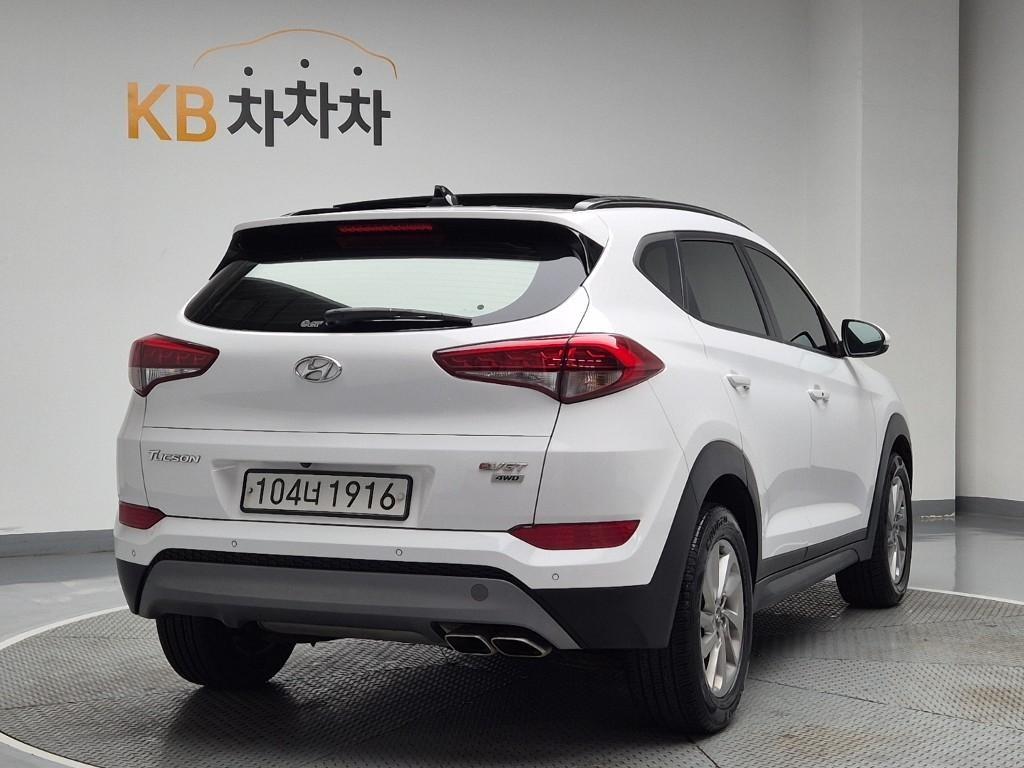 HYUNDAI Tucson - Vista 3