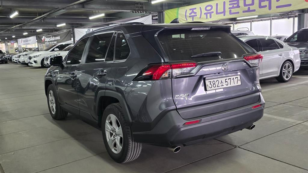 Toyota RAV4 - Vista 2