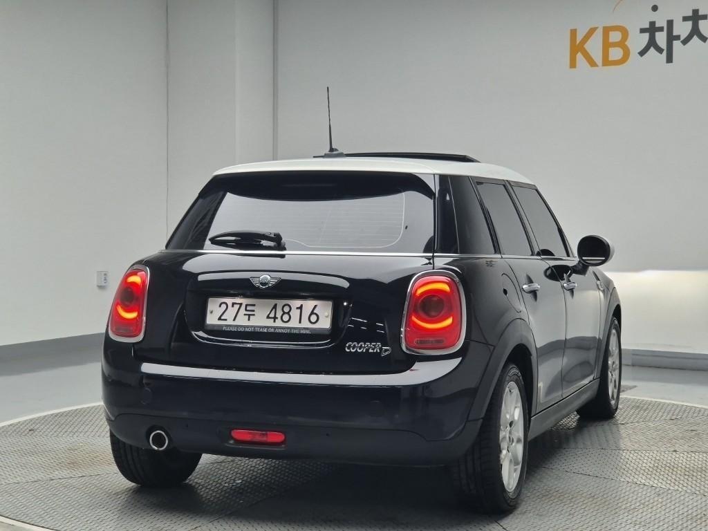 Mini Cooper - Vista 4