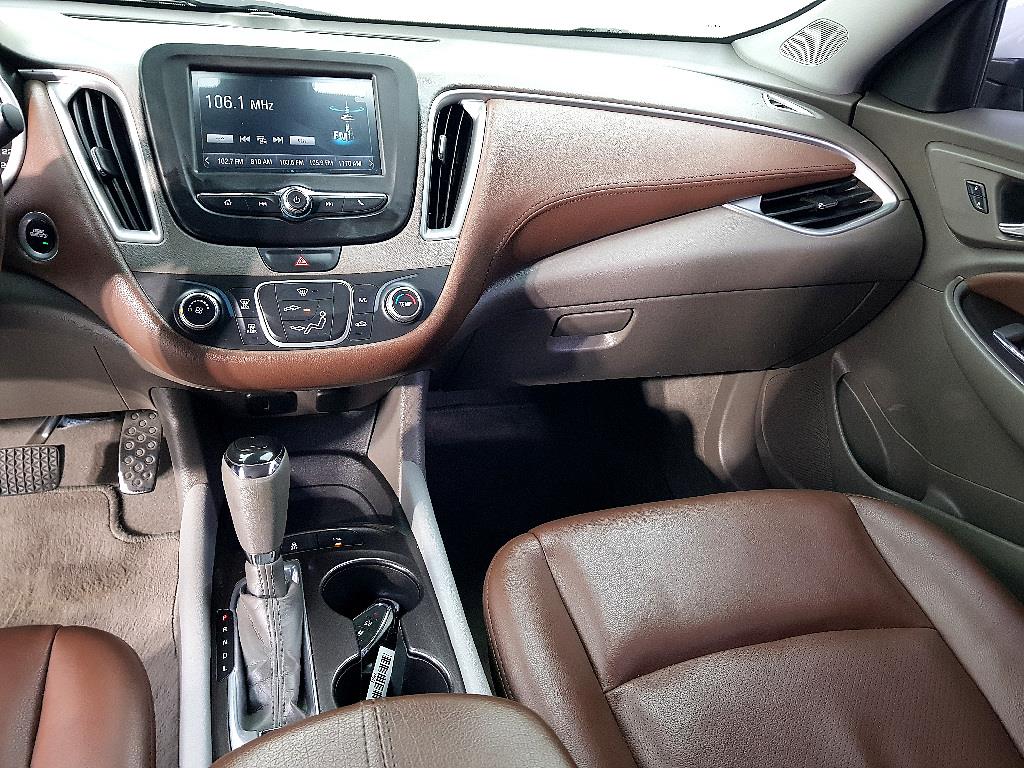 Chevrolet Malibu - Vista 10