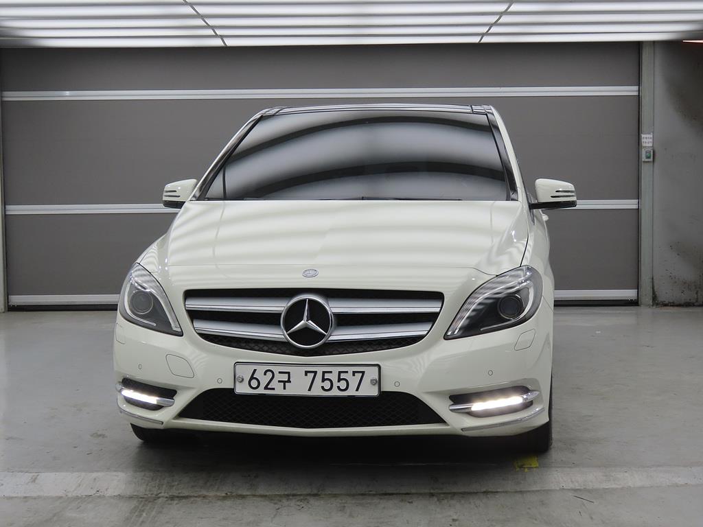 Mercedes Benz B Class (MY B) - Vista 2