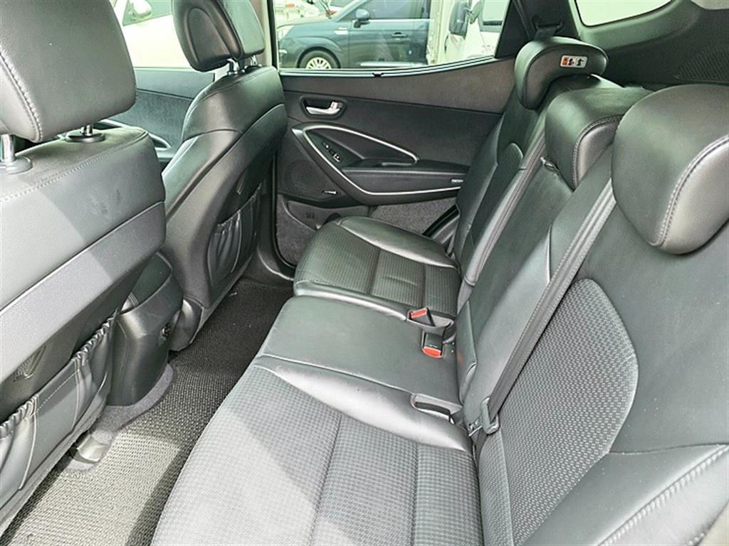 HYUNDAI Santa Fe - Vista 7