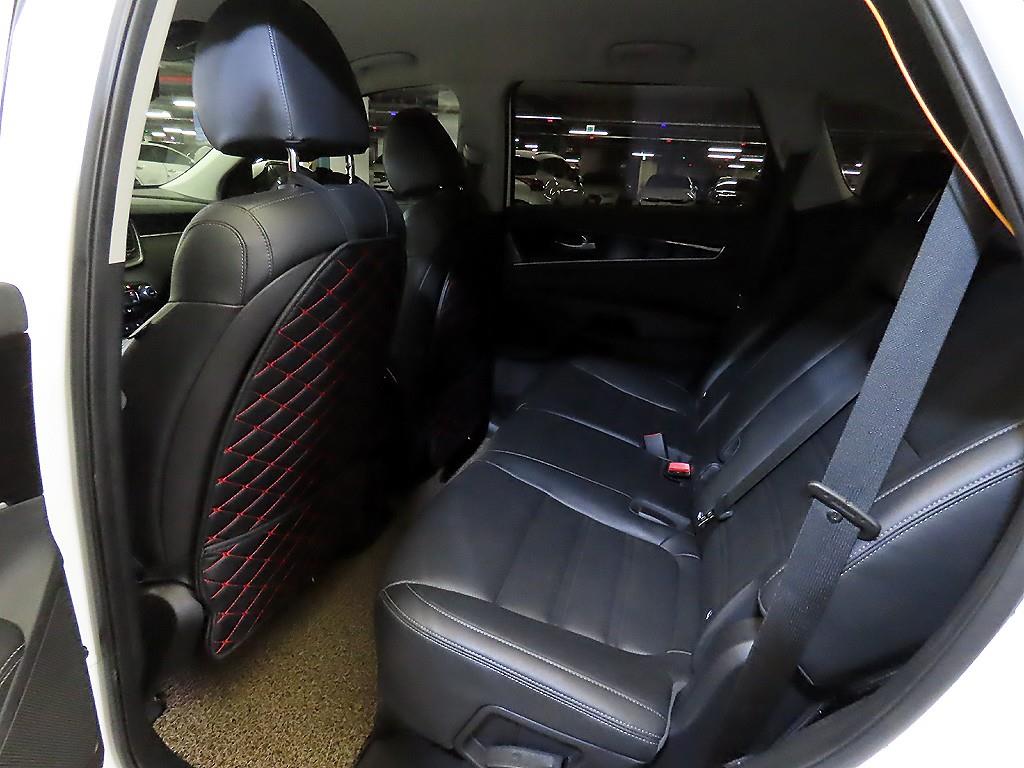 KIA Sorento - Vista 7