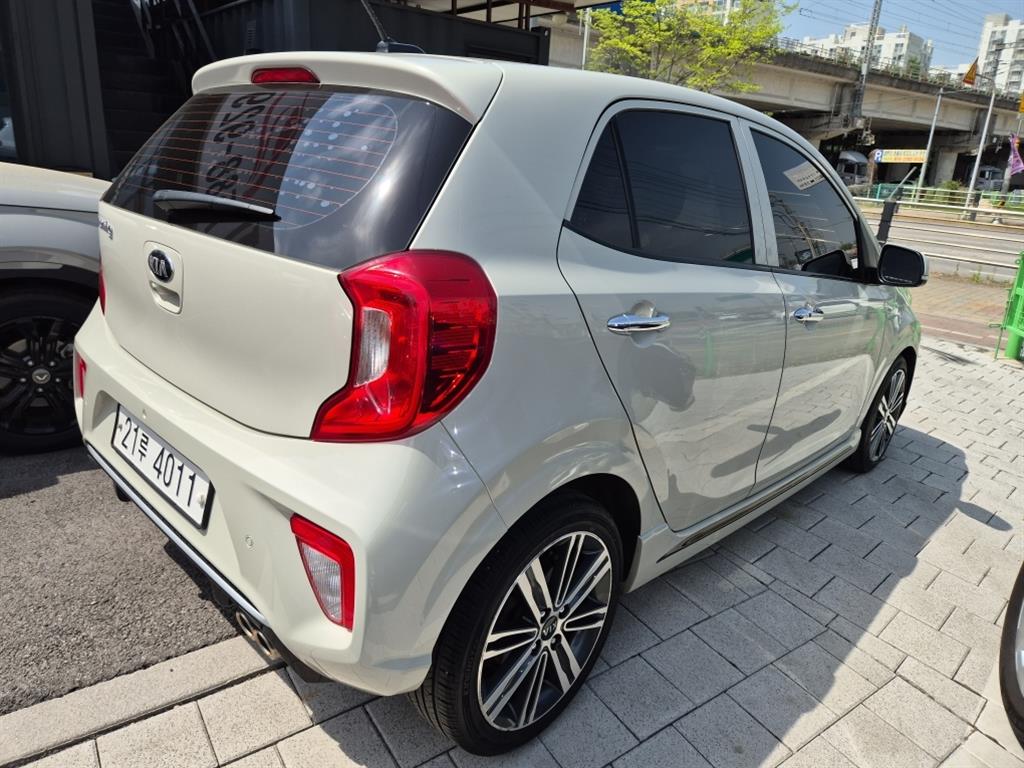 KIA Morning - Vista 4