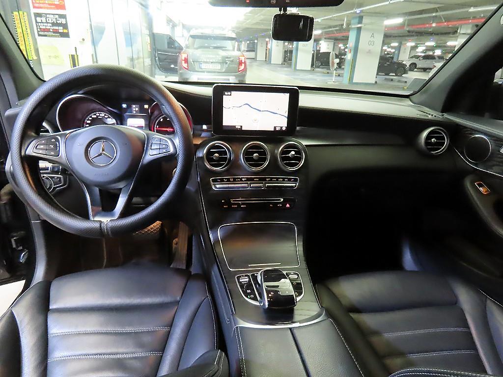 Mercedes Benz GLC Class - Vista 10