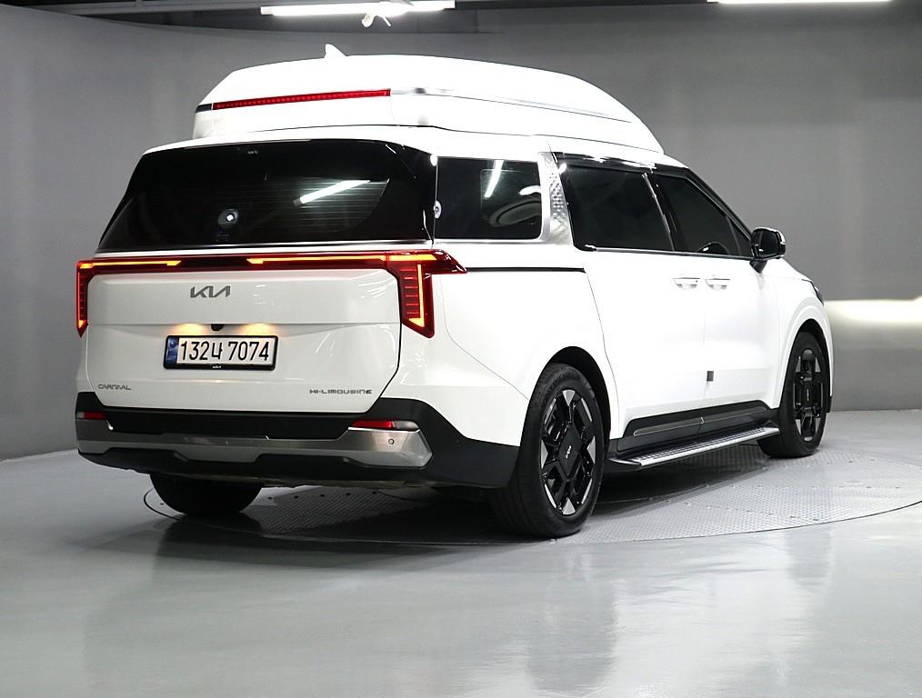 KIA Carnival - Vista 3
