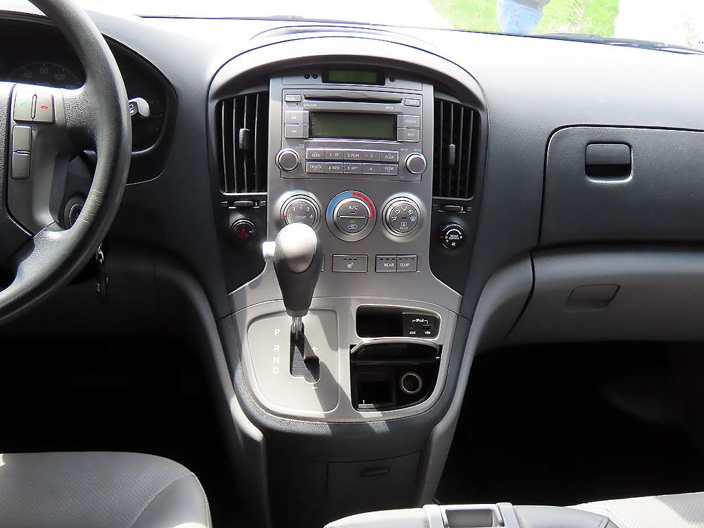 HYUNDAI Starex - Vista 11