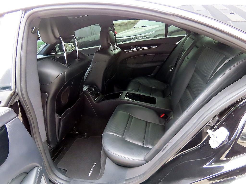 Mercedes Benz CLS Class - Vista 6