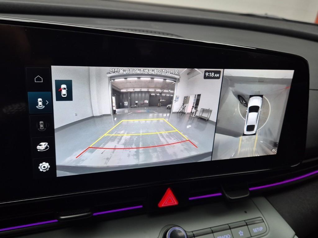 HYUNDAI Avante - Vista 12