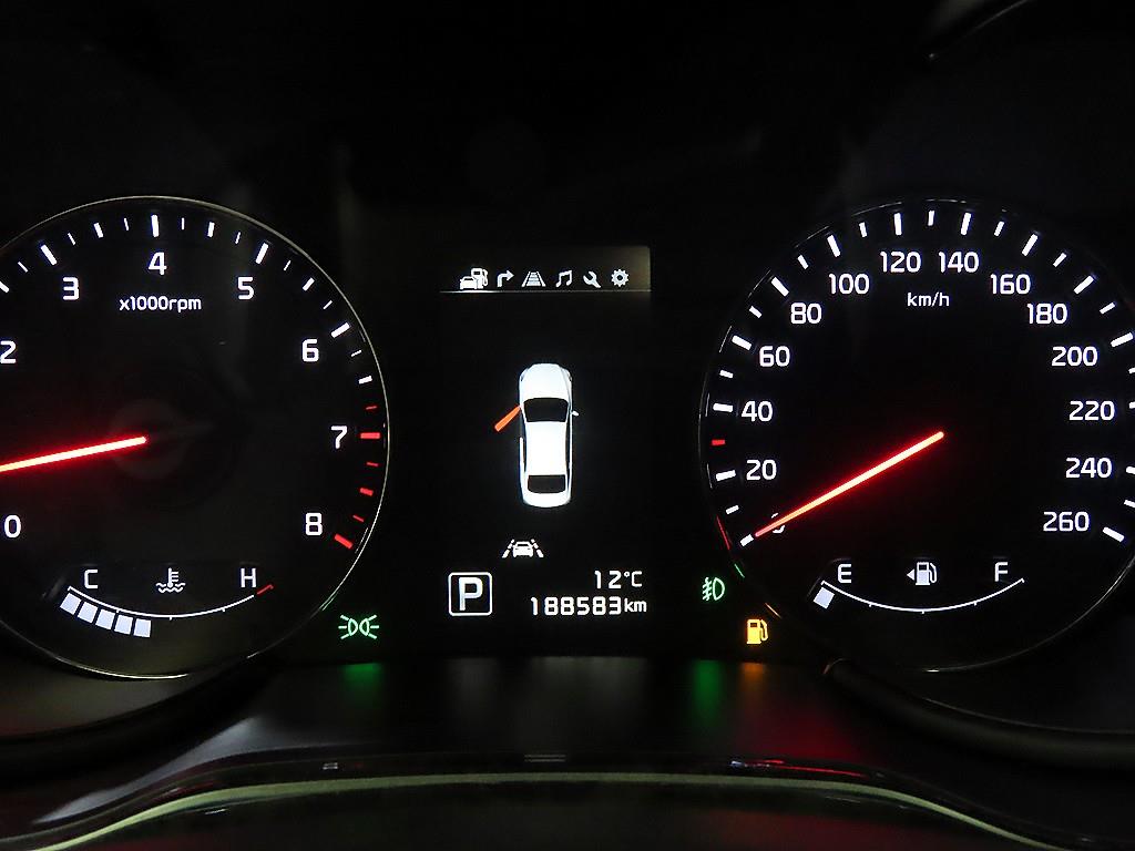KIA K9 - Vista 9