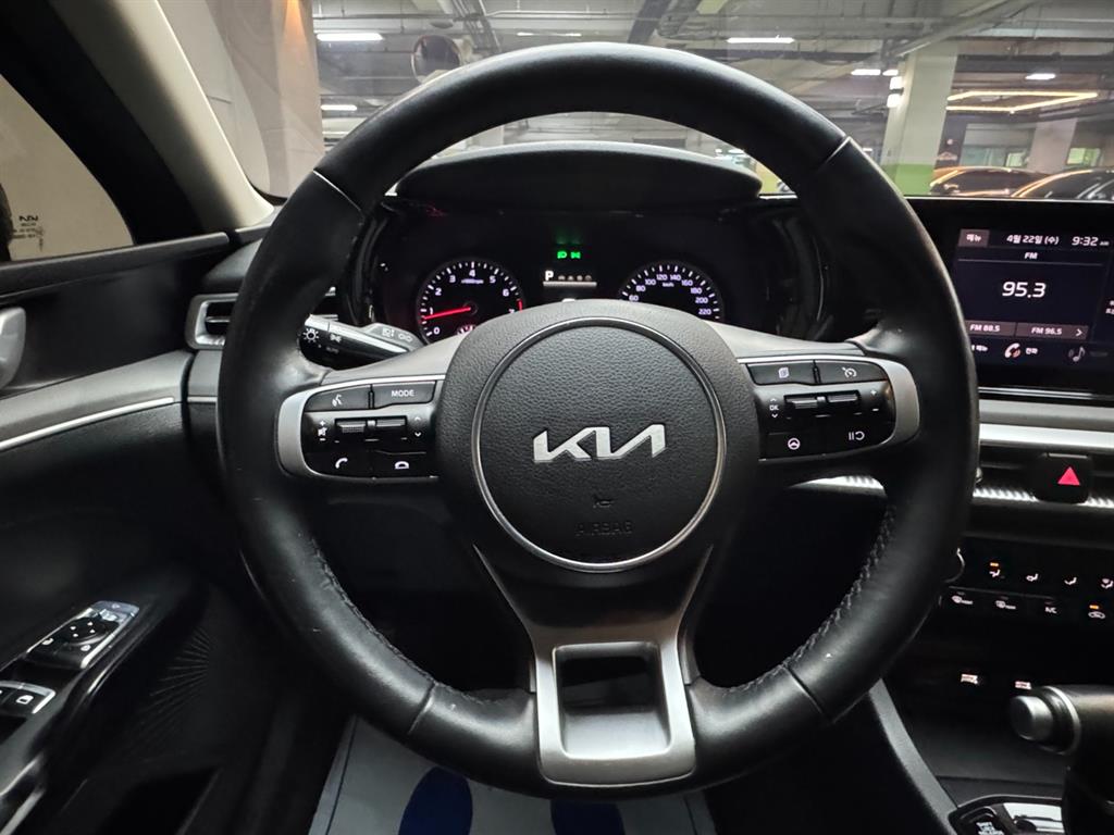 KIA K5 - Vista 12