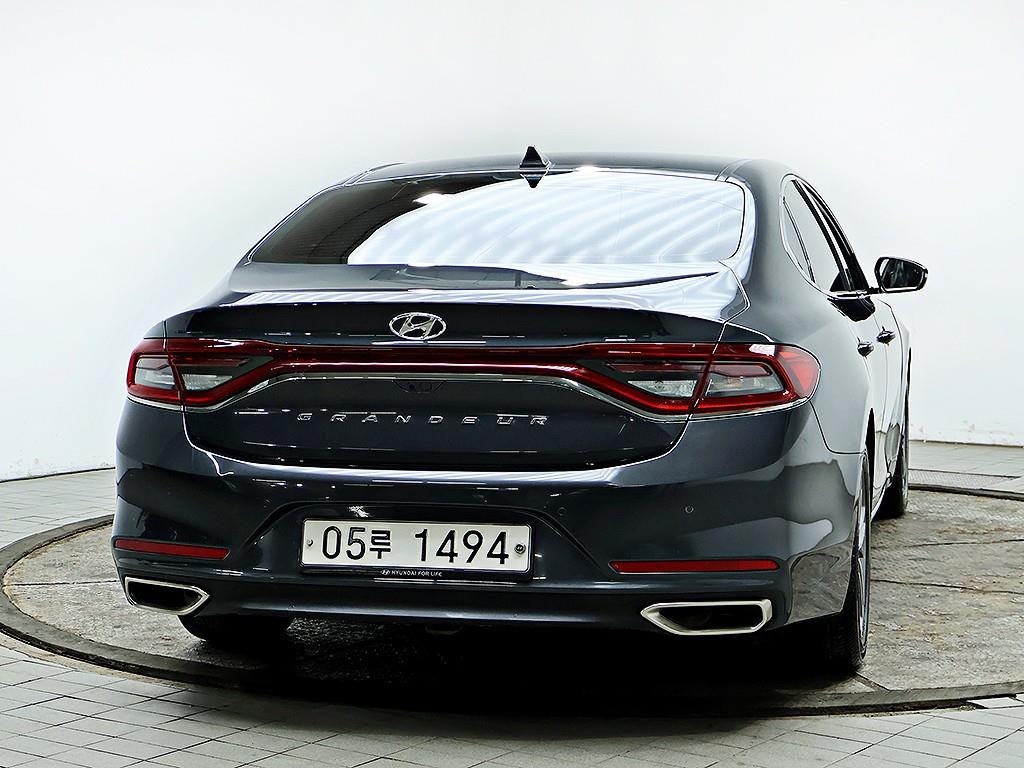 HYUNDAI Grandeur - Vista 5