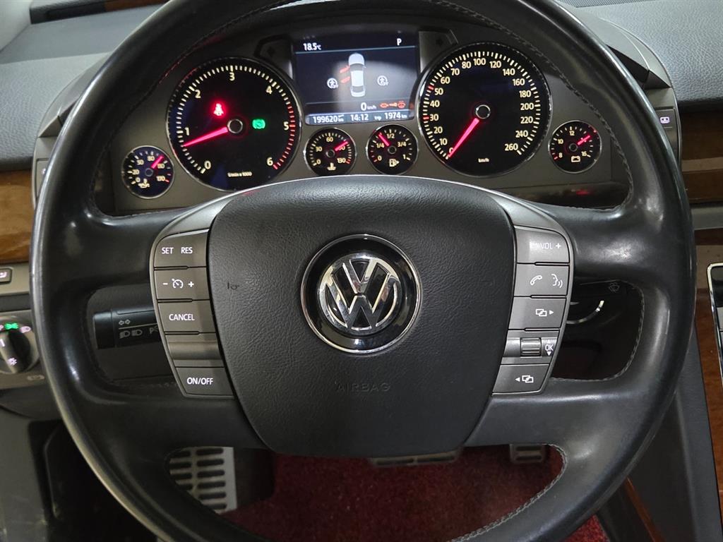 Volkswagen Phaeton - Vista 9