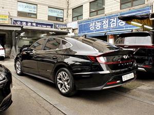 HYUNDAI Sonata - Vista 6
