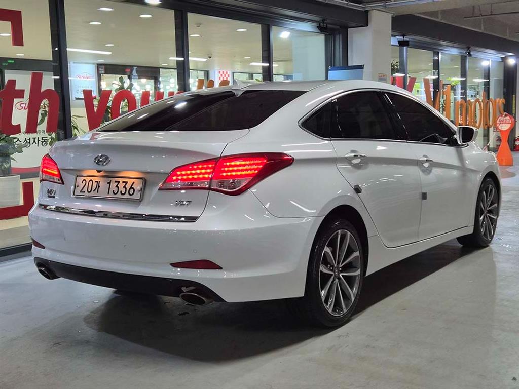 HYUNDAI i40 - Vista 4