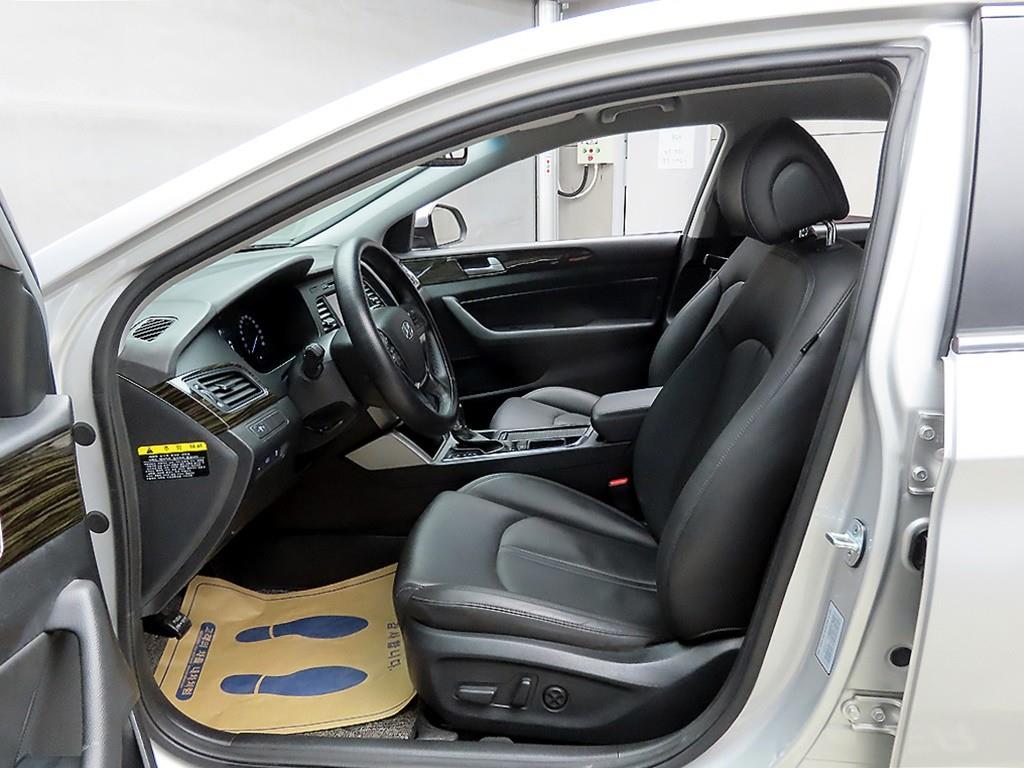 HYUNDAI Sonata - Vista 5