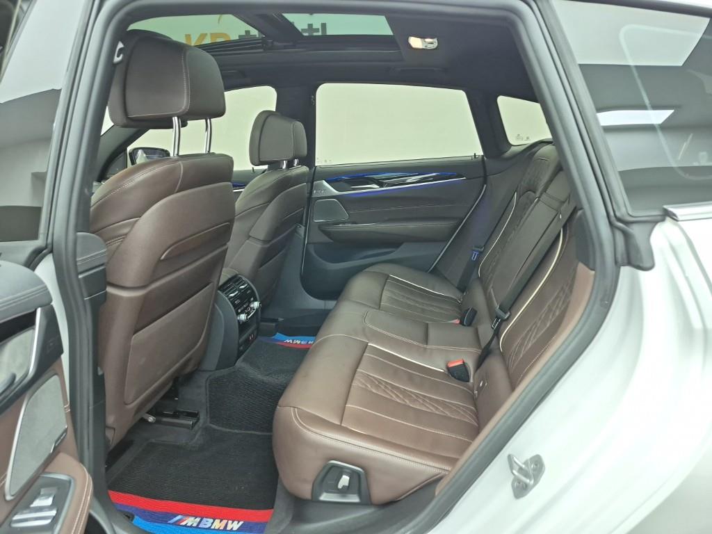 BMW Gran Turismo - Vista 12