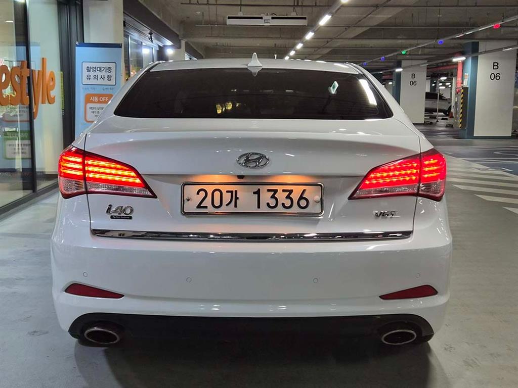 HYUNDAI i40 - Vista 5