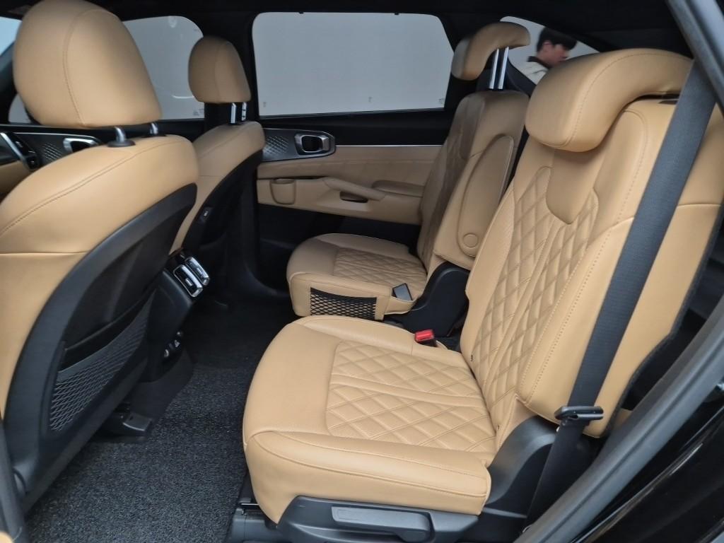 KIA Sorento - Vista 12