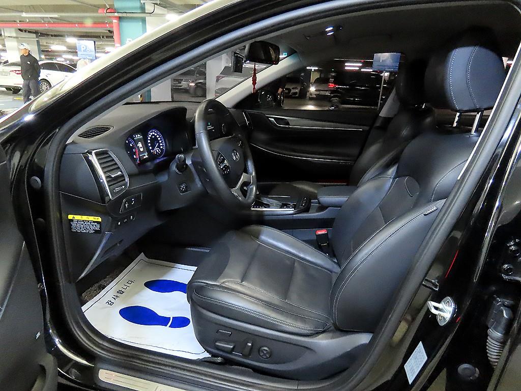 HYUNDAI Grandeur - Vista 6