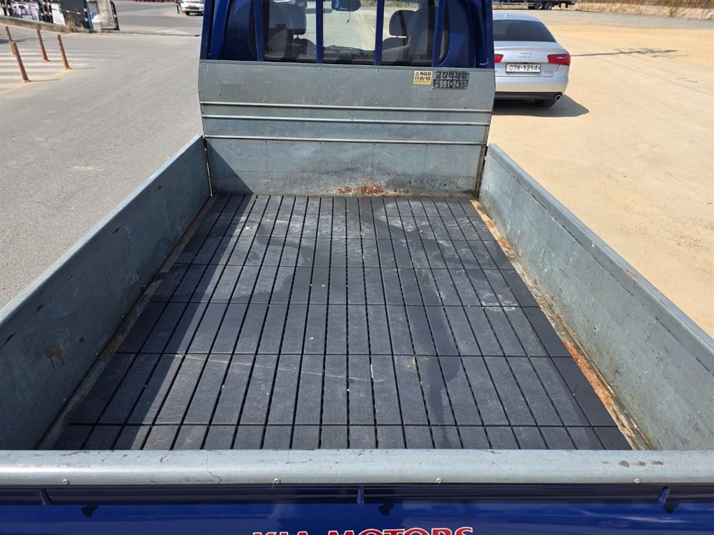 Small Truck Cargo (small) - Vista 9