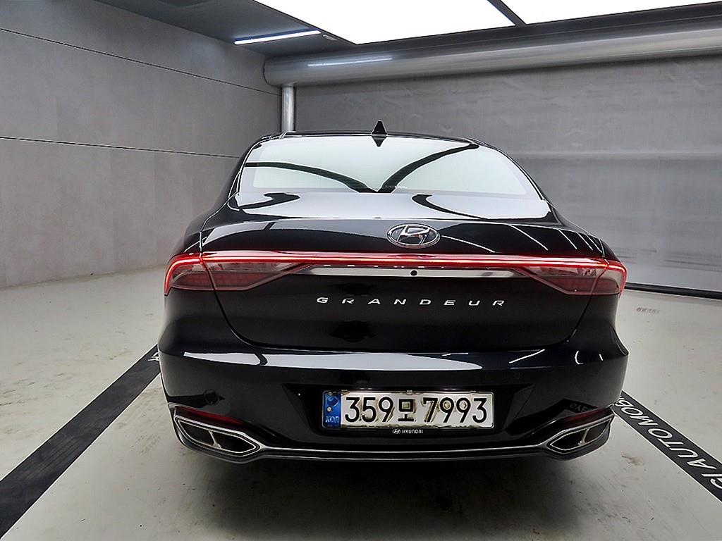 HYUNDAI Grandeur - Vista 3