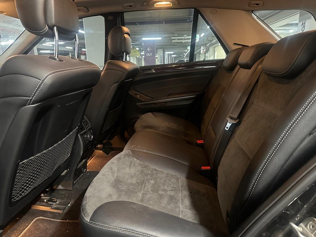 Mercedes Benz M Class - Vista 11