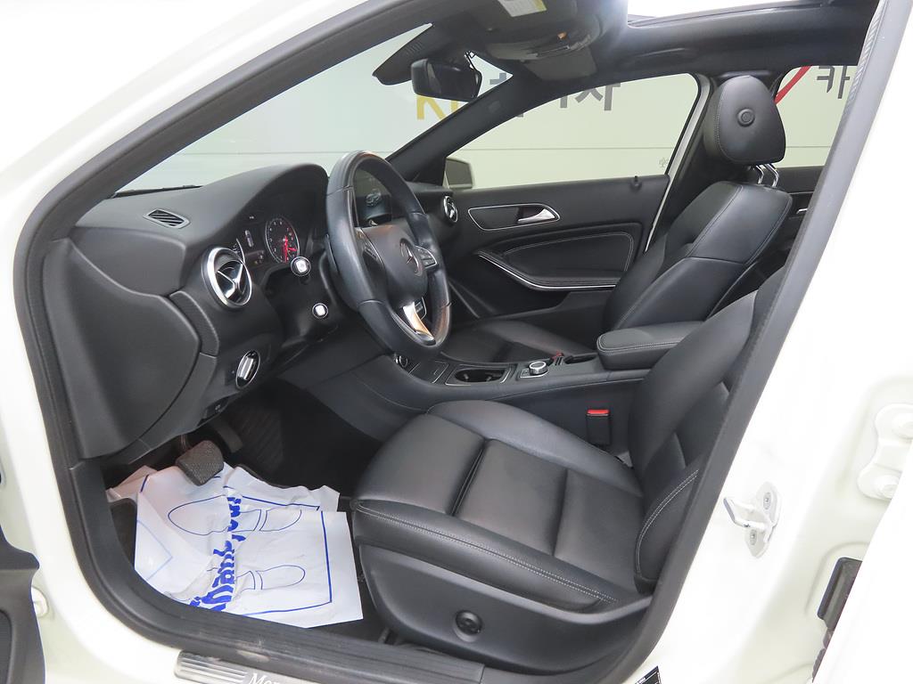Mercedes Benz A Class - Vista 5
