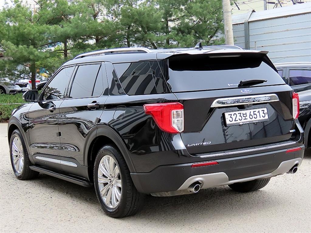 Ford Explorer - Vista 3