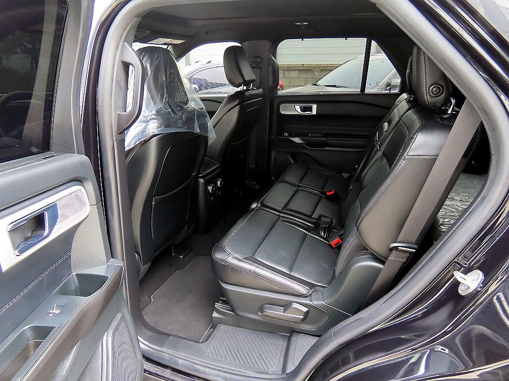 Ford Explorer - Vista 6