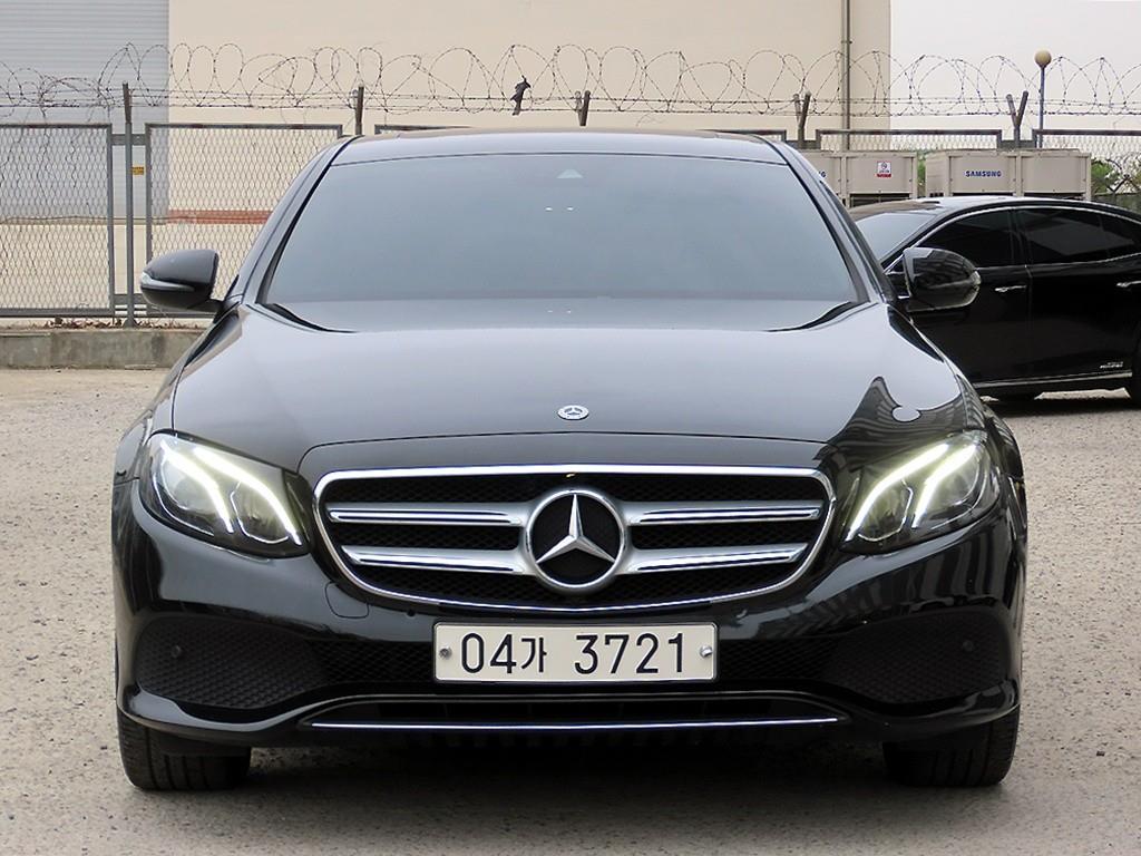 Mercedes Benz E class 2019 - Importación desde Corea - HF Imports Iquique - Foto 1