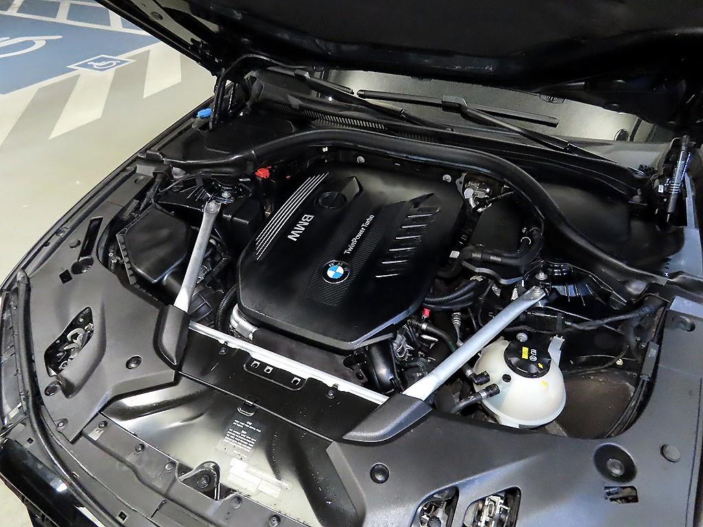 BMW 5 Series 2018 Negro - Importación desde Corea - HF Imports Iquique - Foto 19