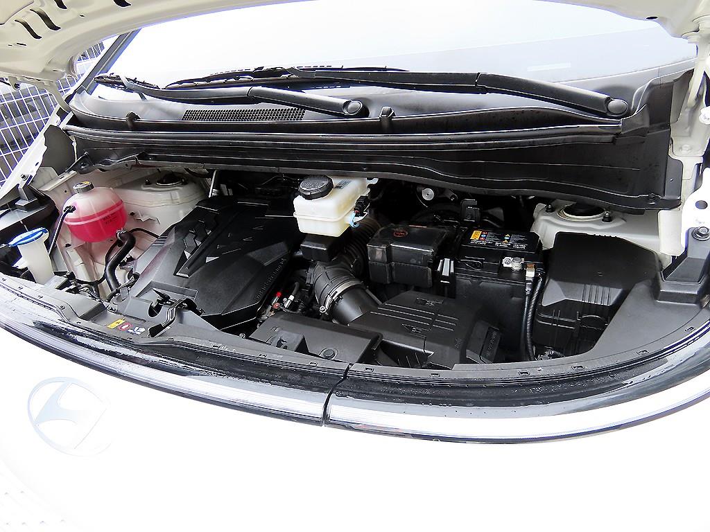 HYUNDAI Staria 2025 Blanco - Importación desde Corea - HF Imports Iquique - Foto 18