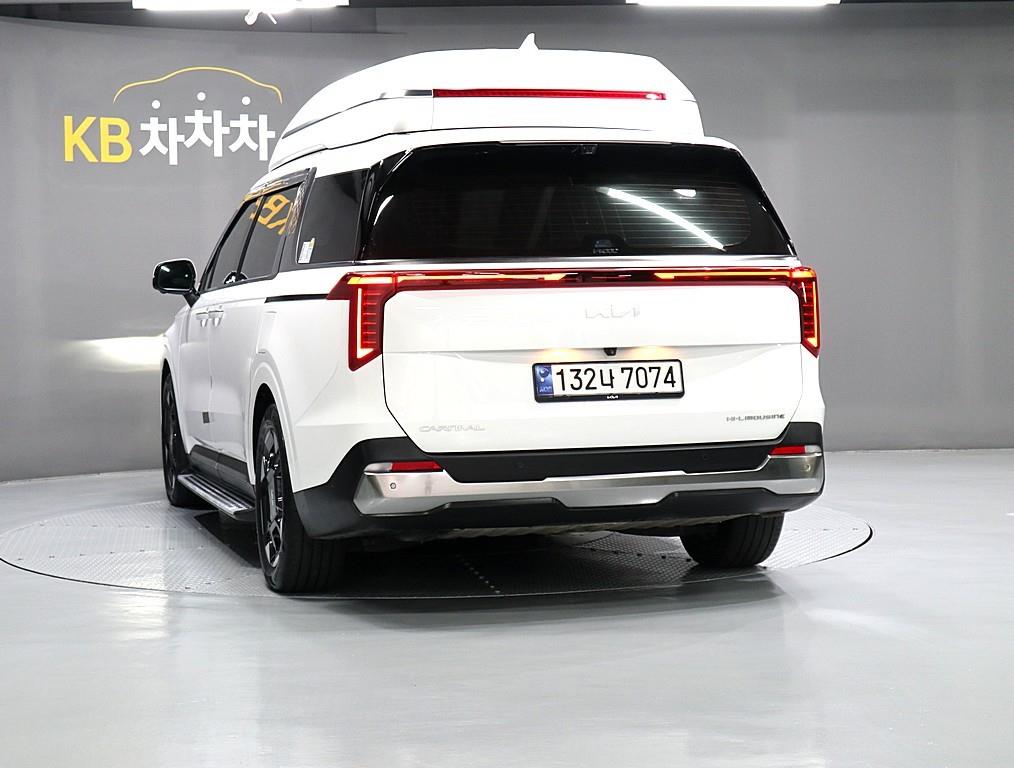 KIA Carnival - Vista 4