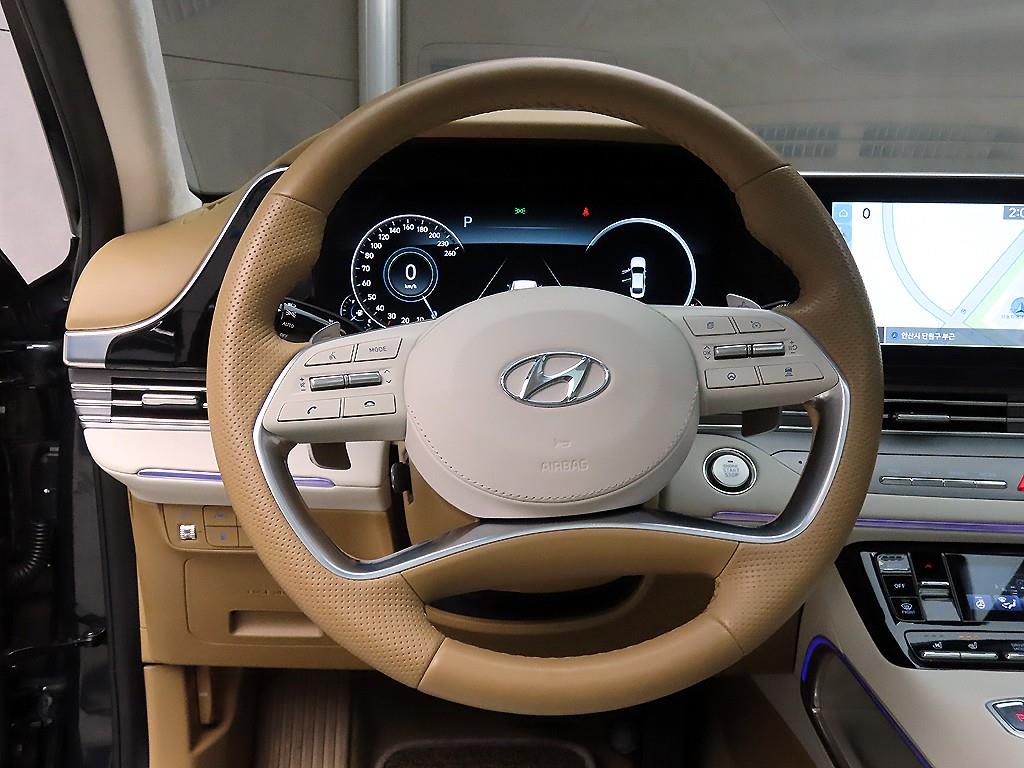 HYUNDAI Grandeur - Vista 9
