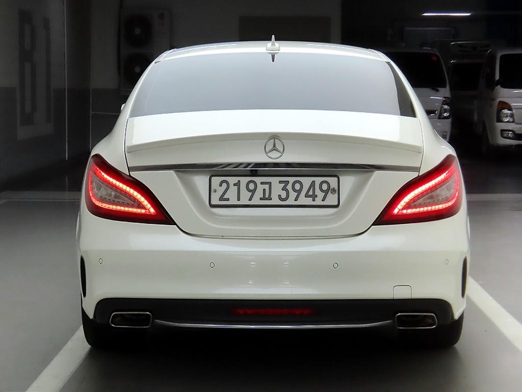 Mercedes Benz CLS Class - Vista 3