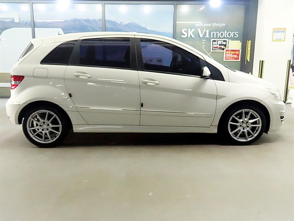 Mercedes Benz B Class (MY B) - Vista 3