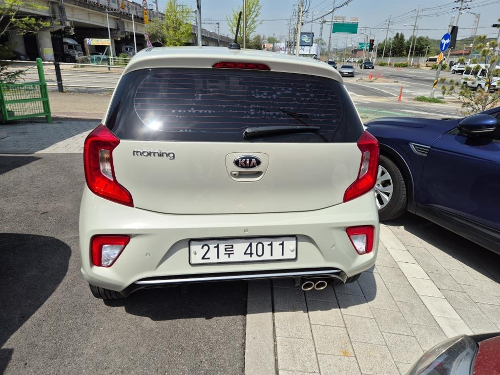 KIA Morning - Vista 5