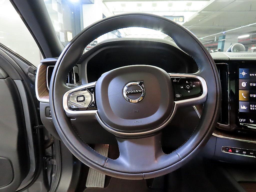 Volvo XC60 - Vista 8