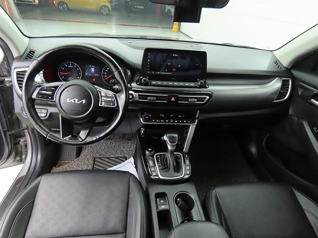 KIA Seltos - Vista 7