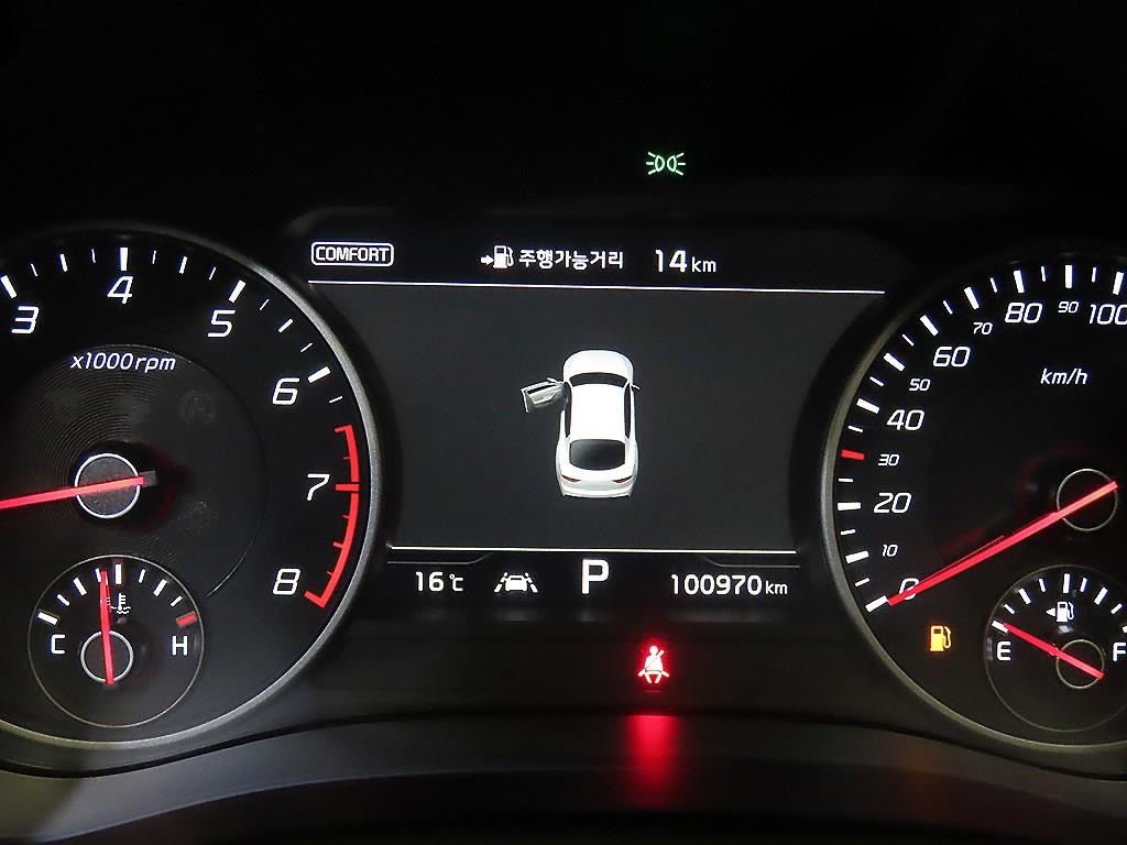 KIA Stinger - Vista 9