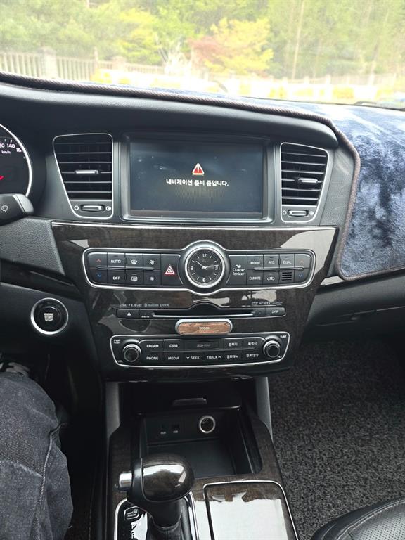 KIA K7 - Vista 10