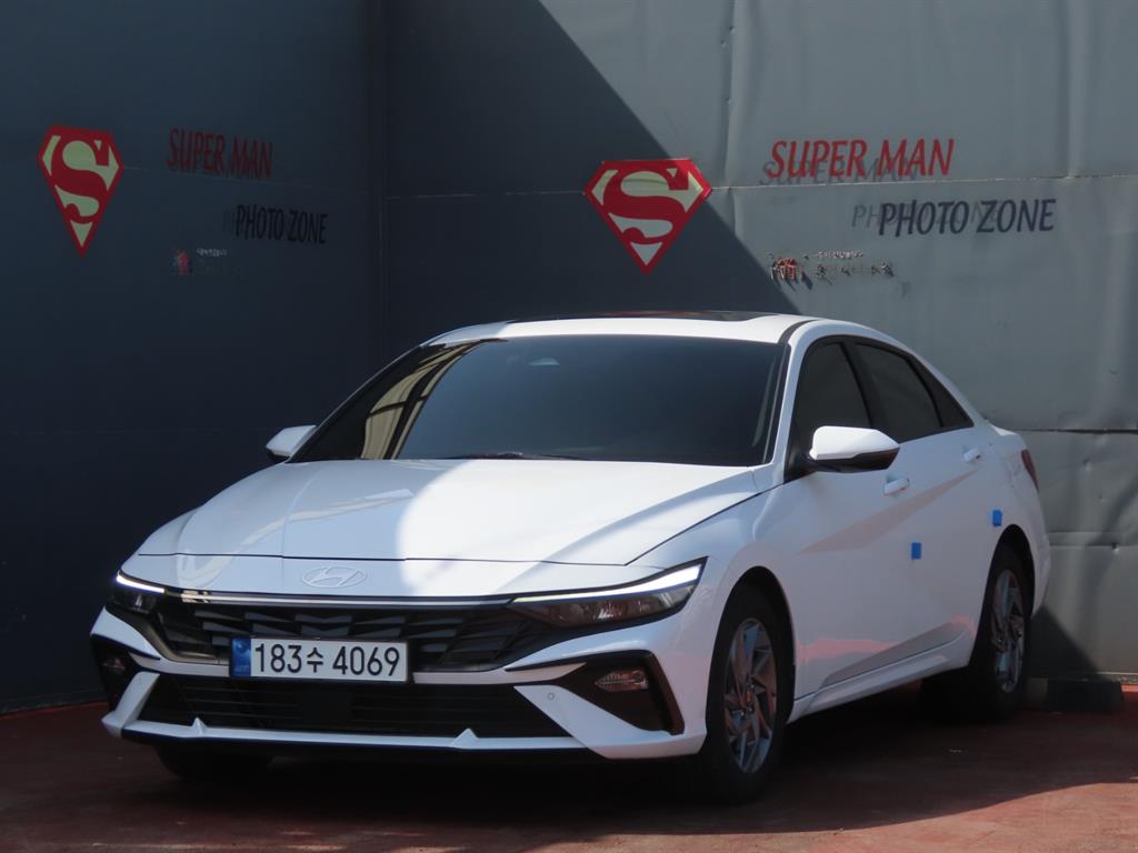 HYUNDAI Avante 2024 Blanco - Importación desde Corea - HF Imports Iquique - Foto 1